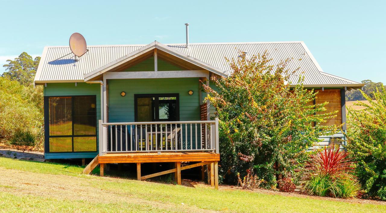 Rainbow Trail Chalets Pemberton Exterior photo